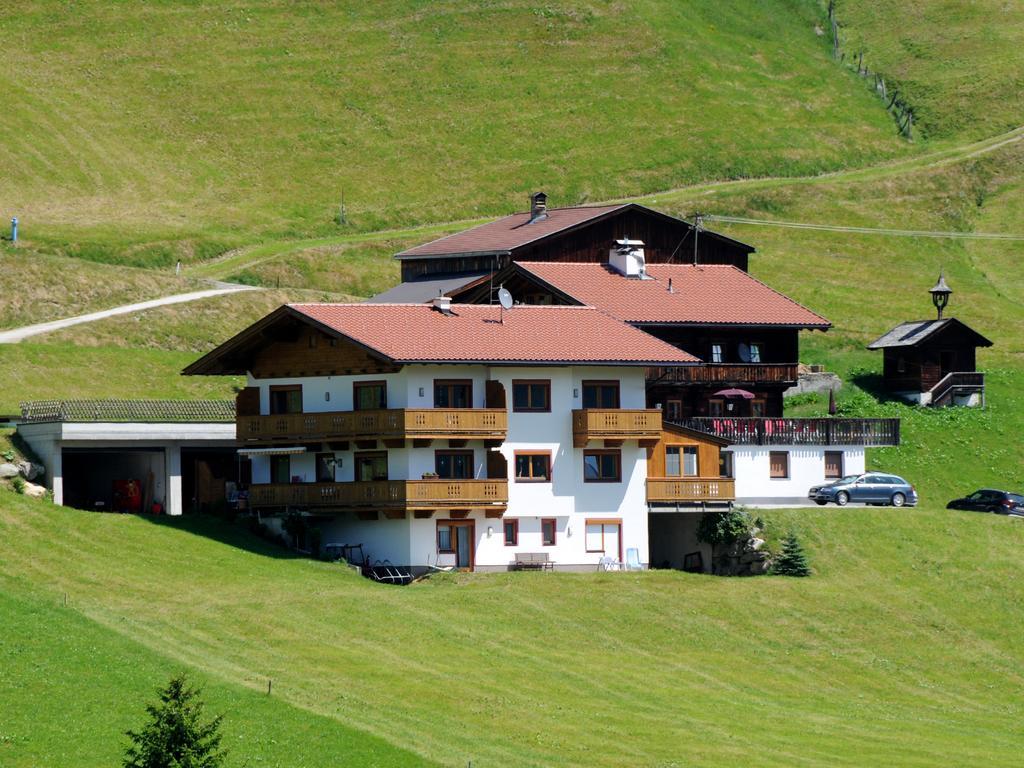 Ferienhaus Martlerhof Тукс Номер фото